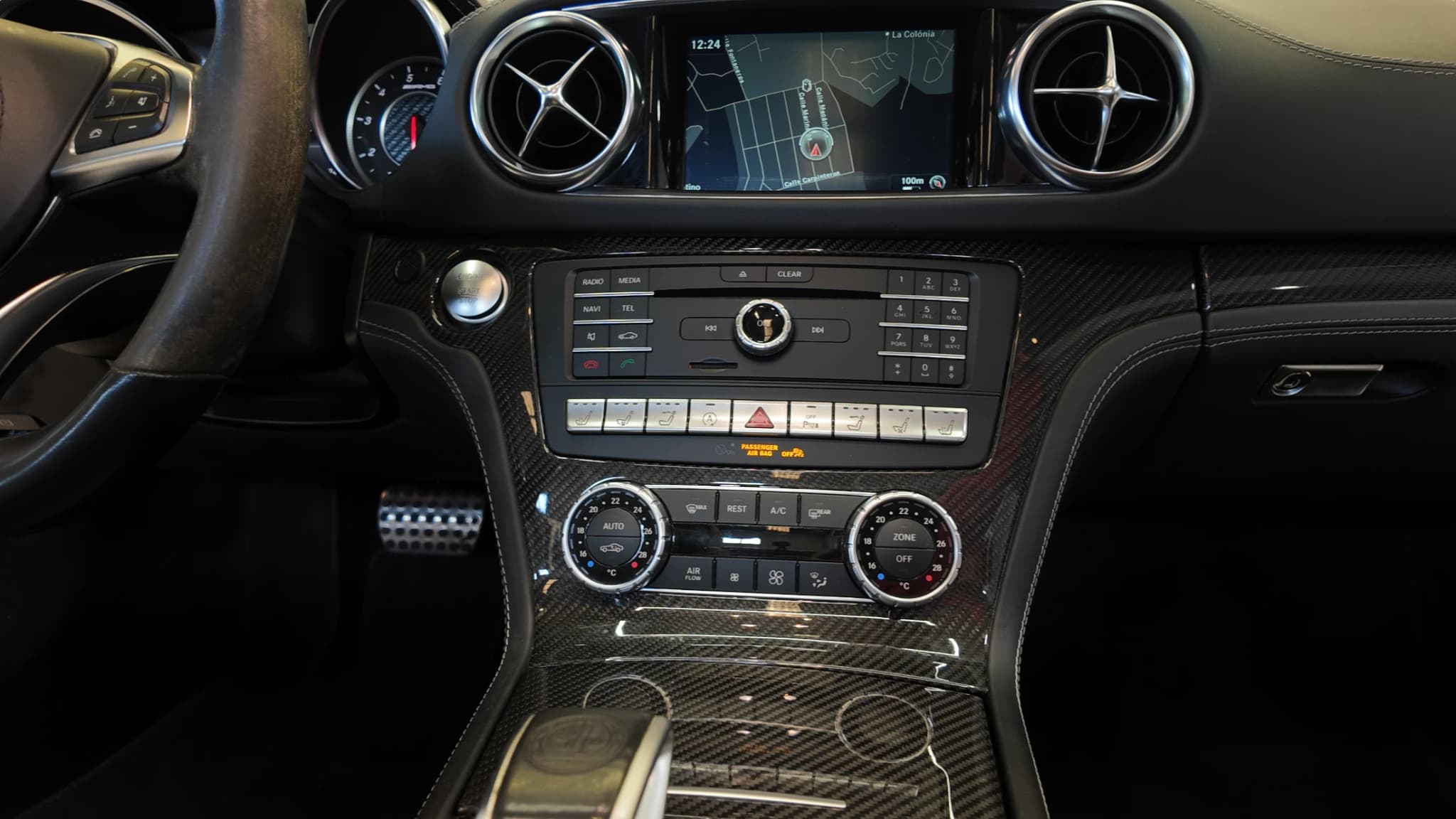 MERCEDES-BENZ SL — fotografía 32