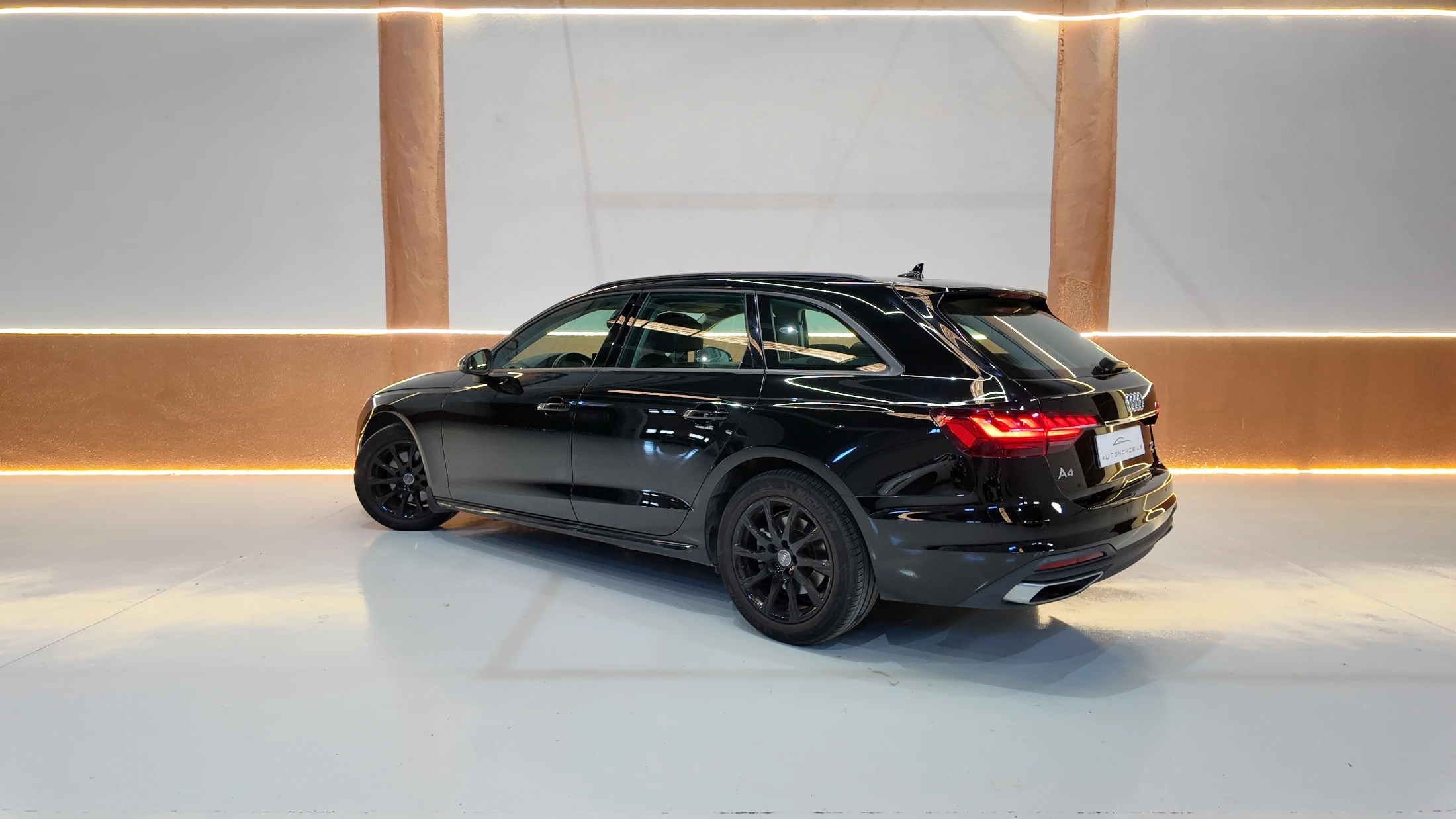 AUDIA A4 — fotografía 5