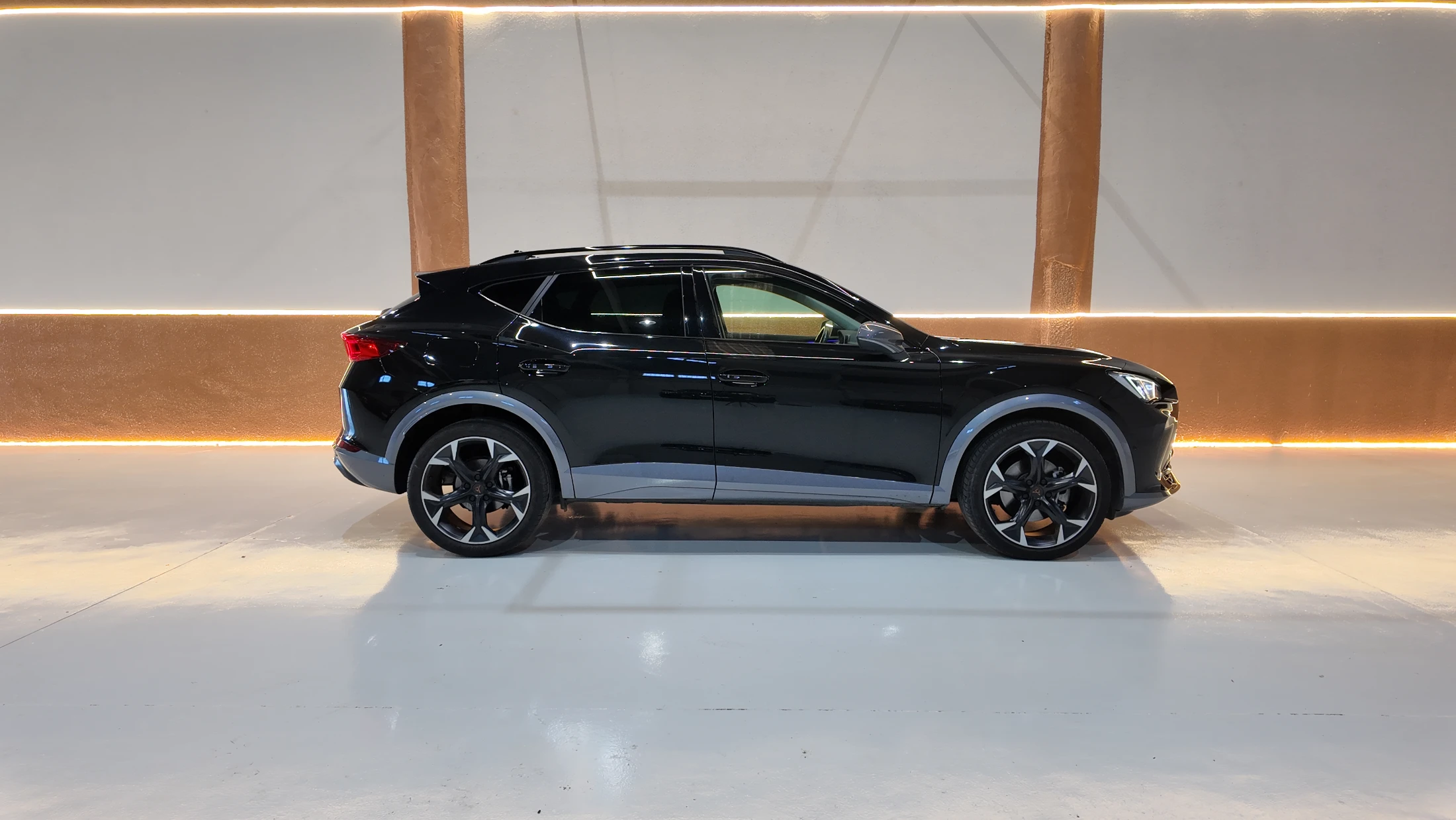 CUPRA FORMENTOR — fotografía 2