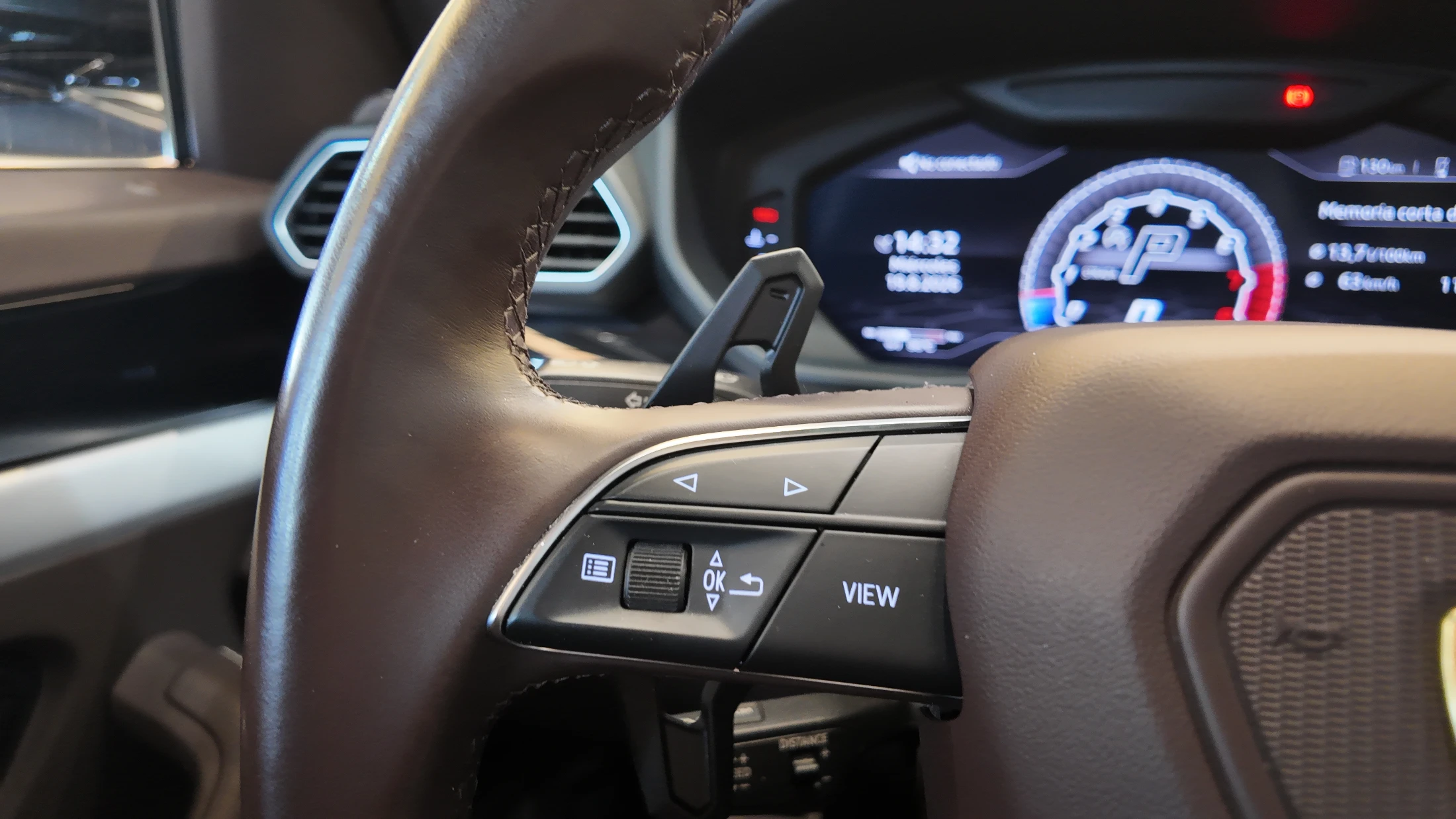 Lamborghini Urus — fotografía 41