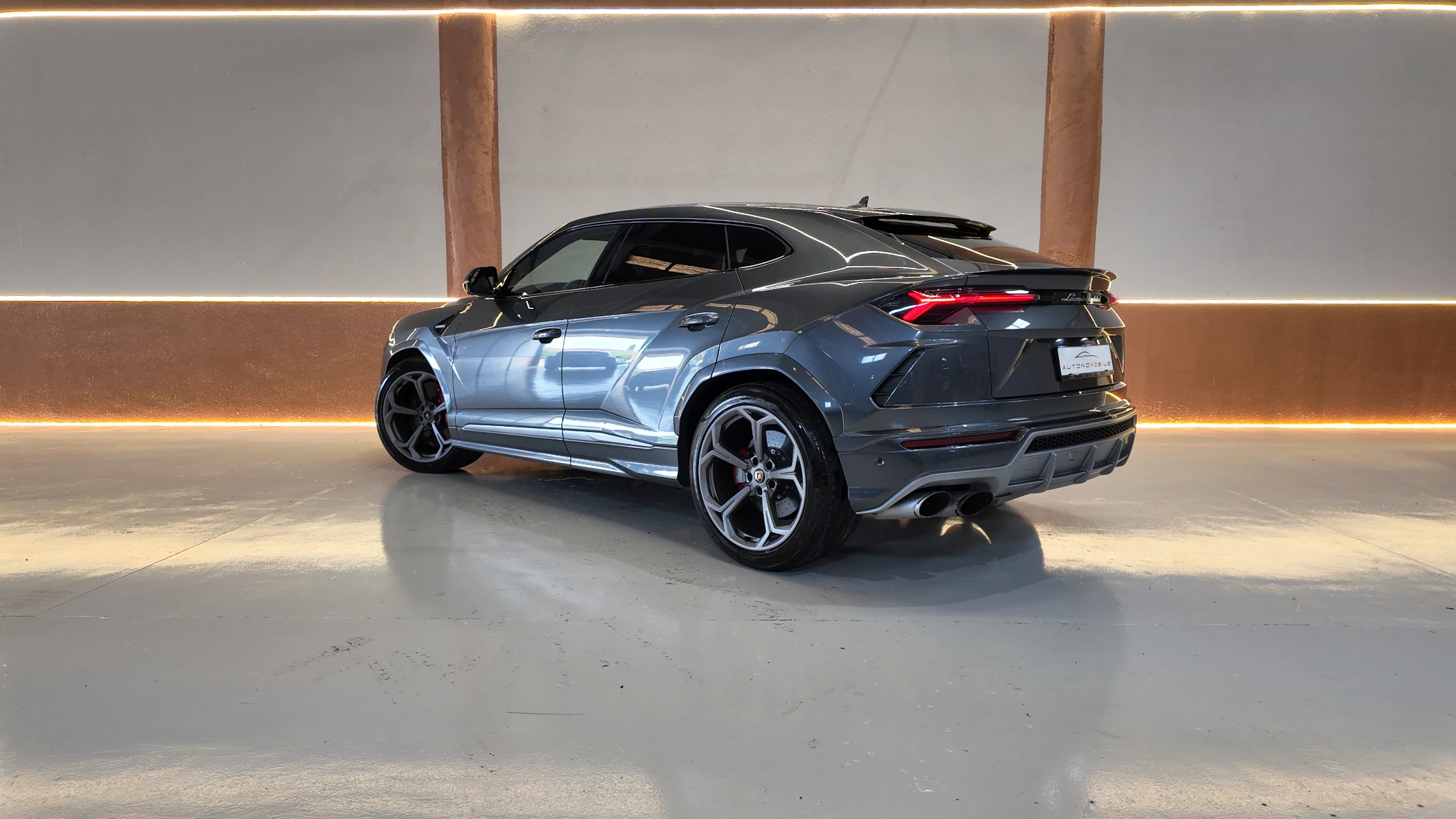 Lamborghini Urus — fotografía 5